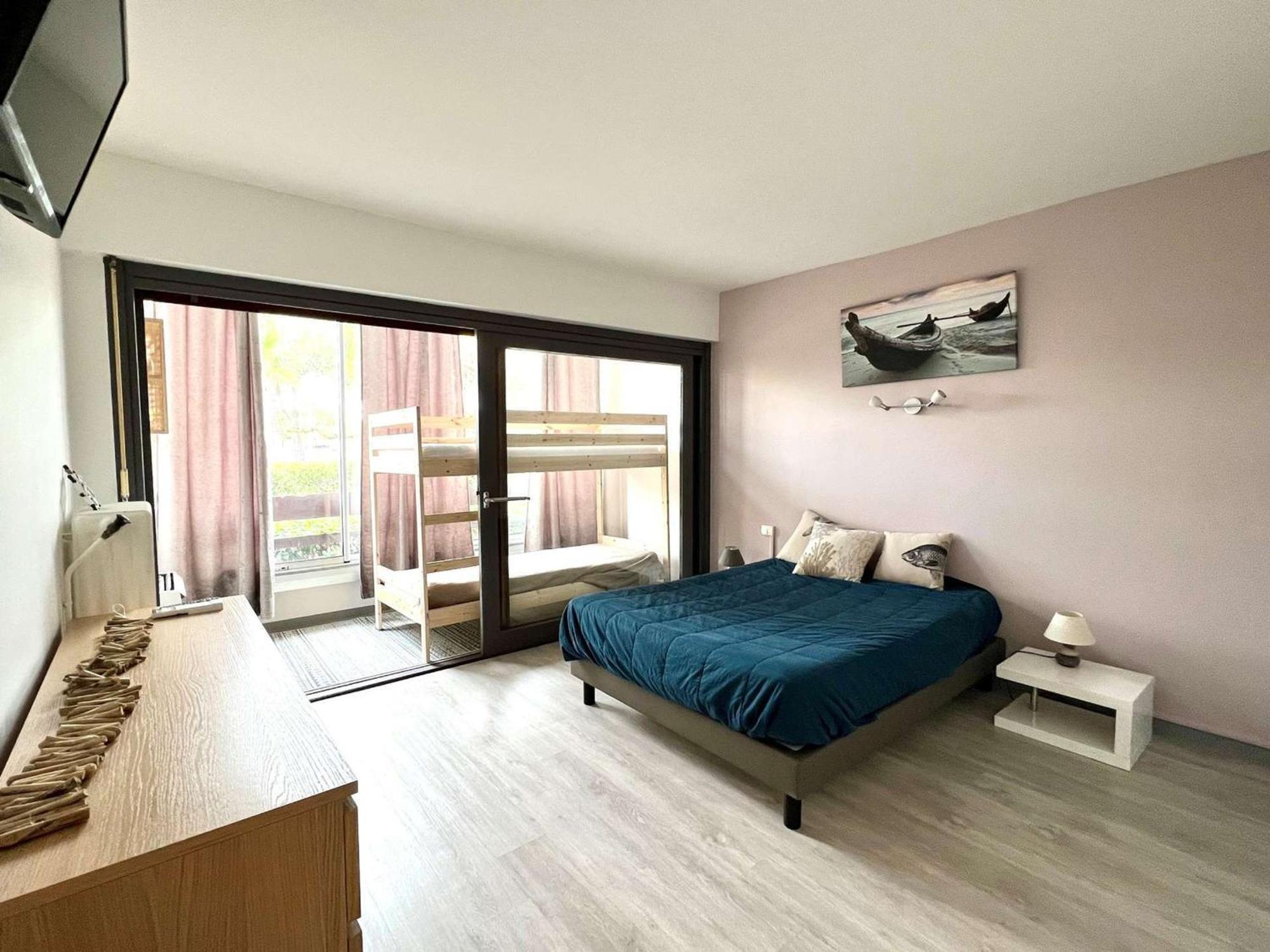 3 Pieces Climatise Avec Terrasse, Parking Prive, A 100M De La Plage, 7 Couchages - Fr-1-307-148 Le Grau-du-Roi Exterior photo